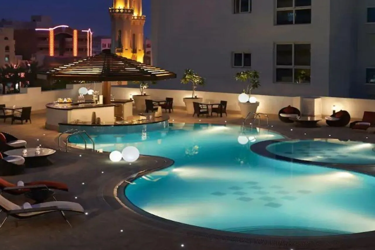 Hyatt Place Dubai Al Rigga Residences 4*,